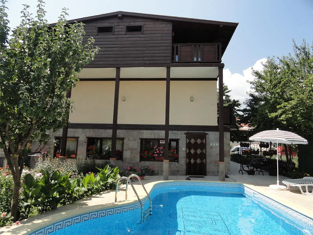 Konukevi Villa Lirik Bansko